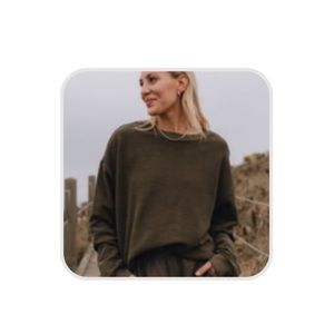 Daily Drills NWT Classic Crewneck M/L - Teddy